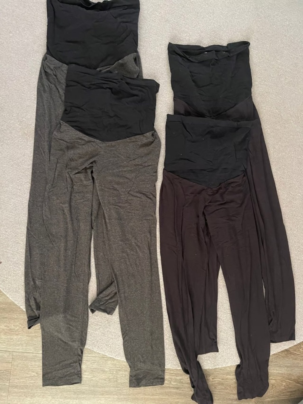 Maternity Clothes Bundle - Picture 9 of 12